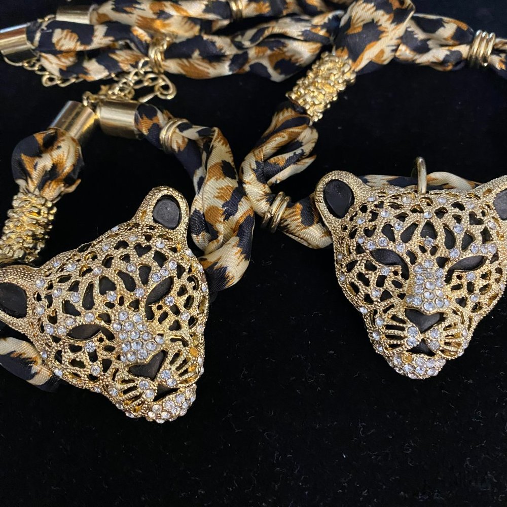 Animal Cheetah Necklace and Bracelet Set